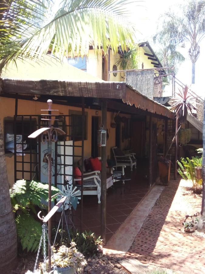 Africas Eden Guesthouse Mookgophong Buitenkant foto