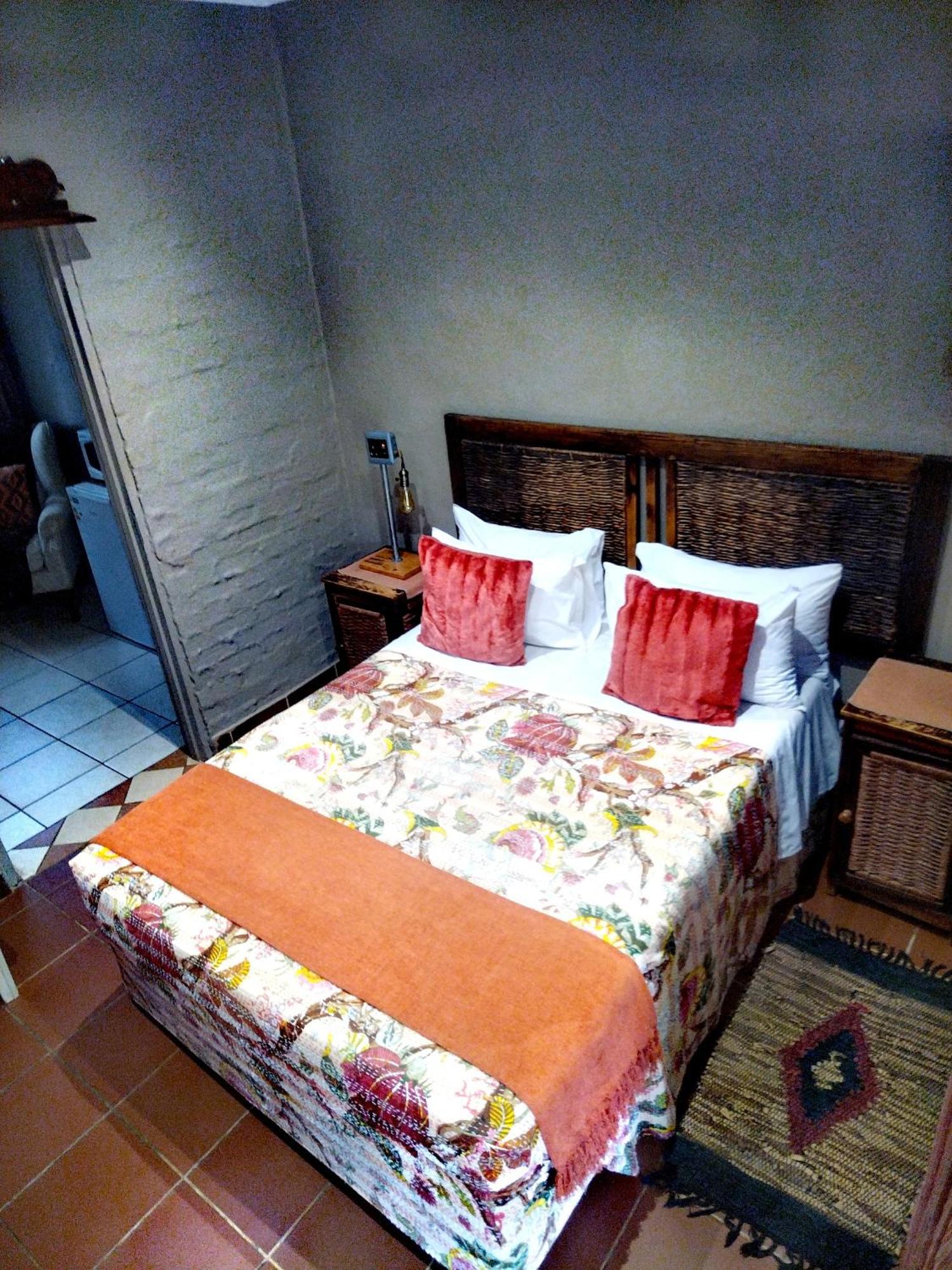 Africas Eden Guesthouse Mookgophong Buitenkant foto