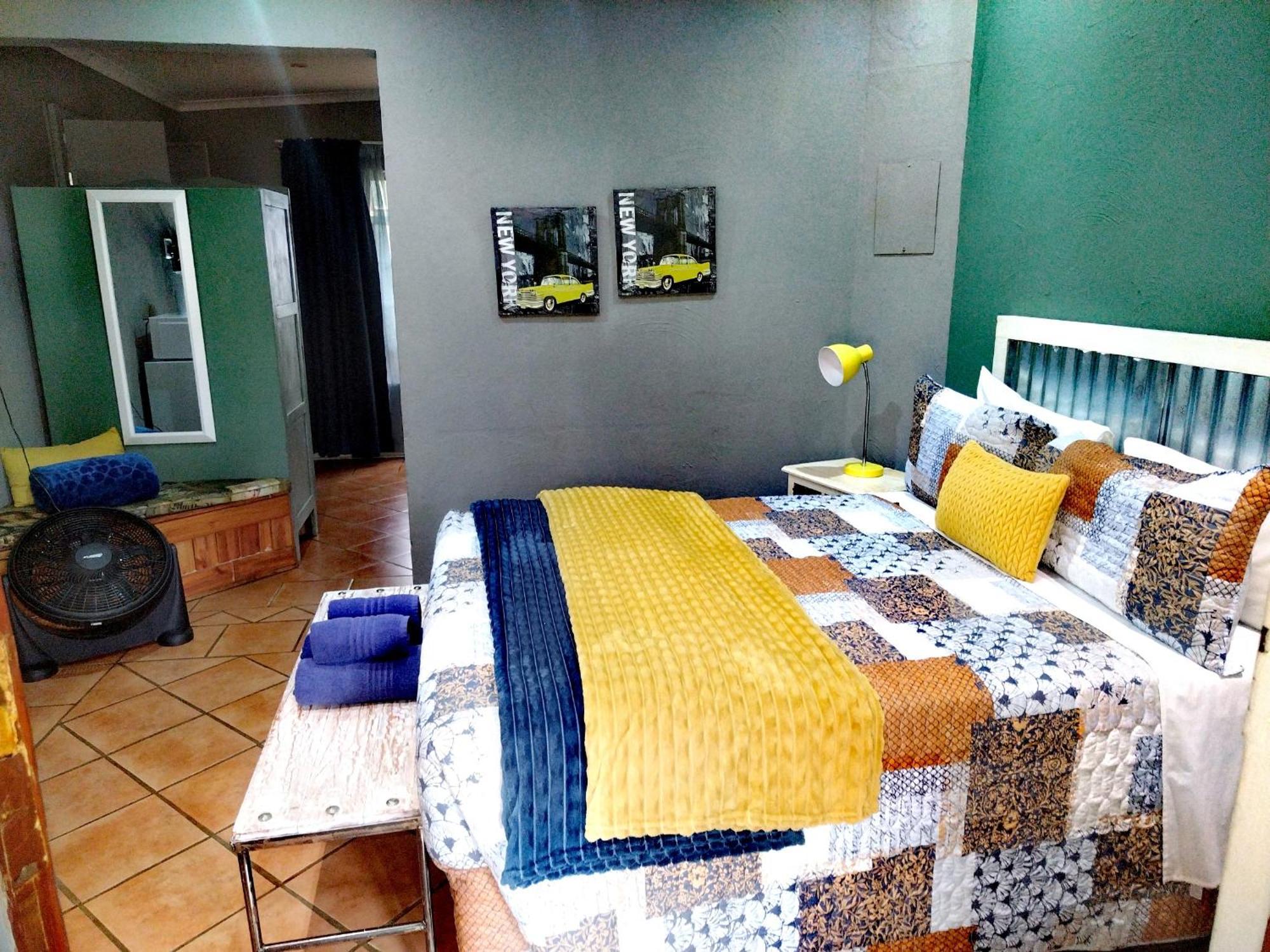 Africas Eden Guesthouse Mookgophong Buitenkant foto