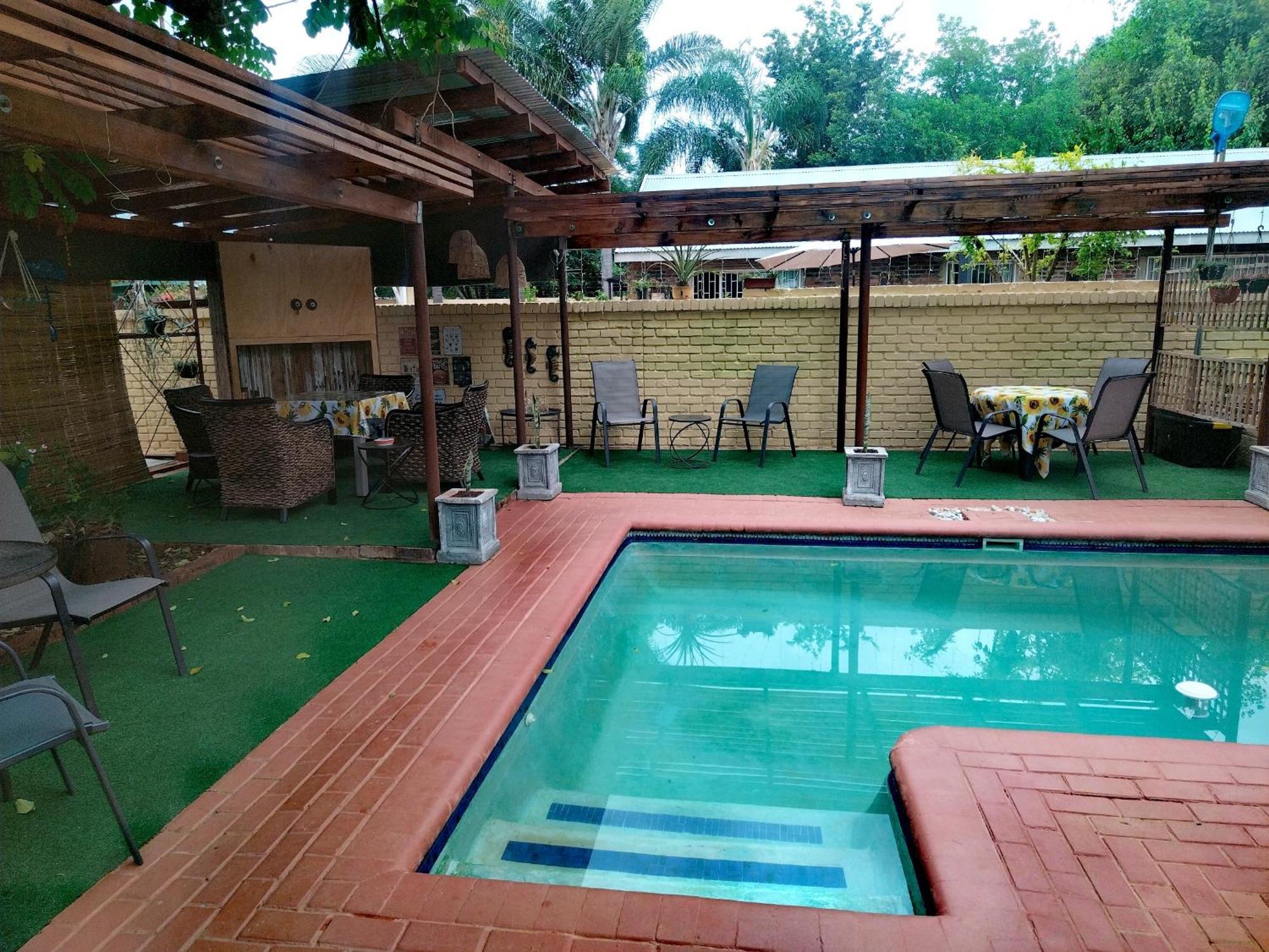 Africas Eden Guesthouse Mookgophong Buitenkant foto