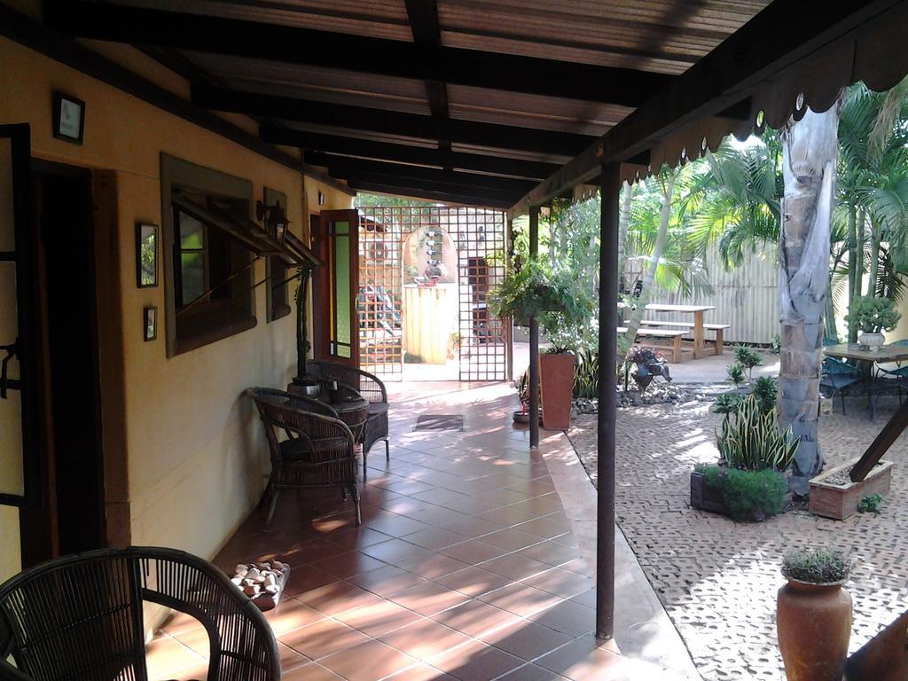 Africas Eden Guesthouse Mookgophong Buitenkant foto